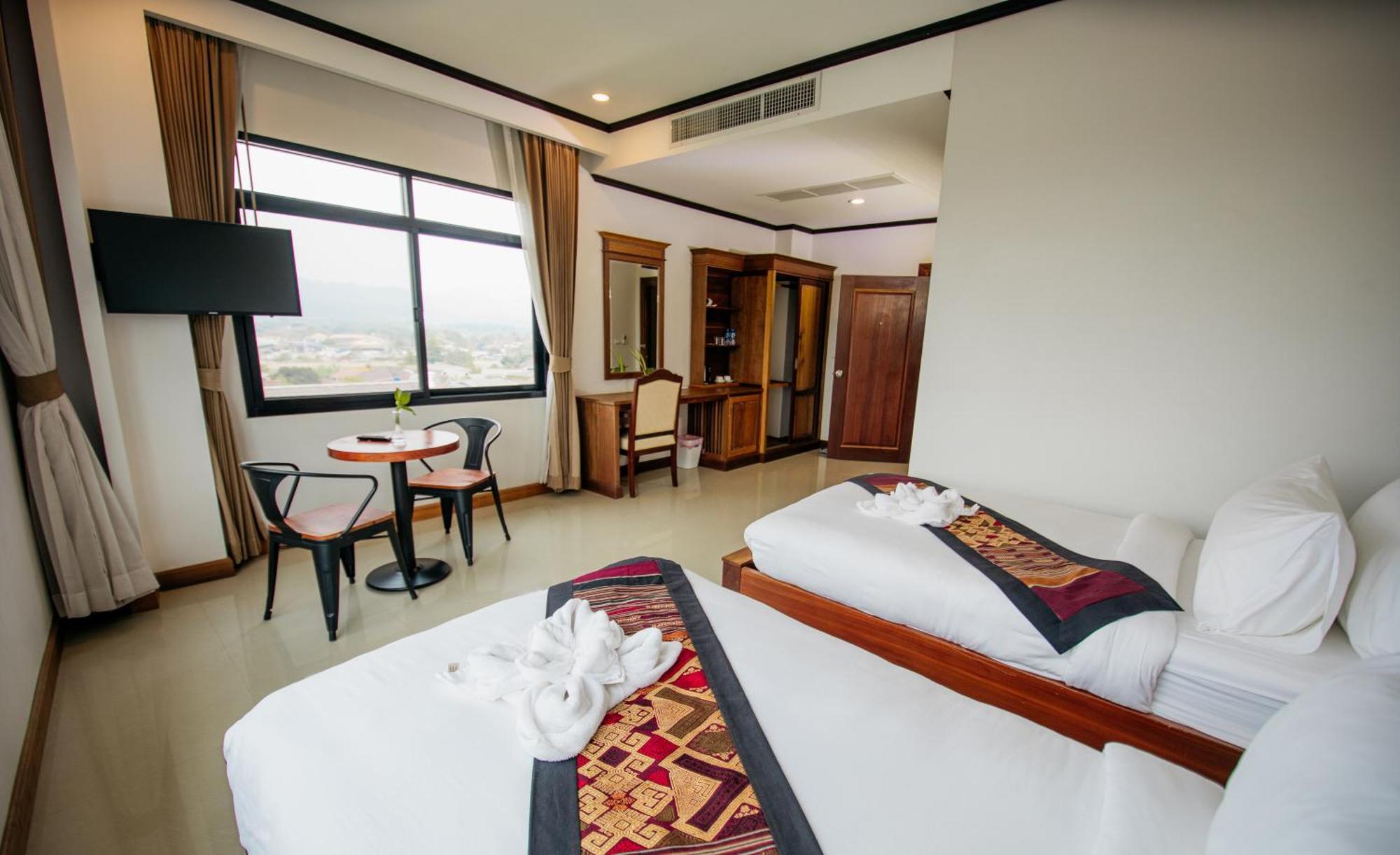 Sisombat Plaza Hotel Ванг-В'єнг Екстер'єр фото